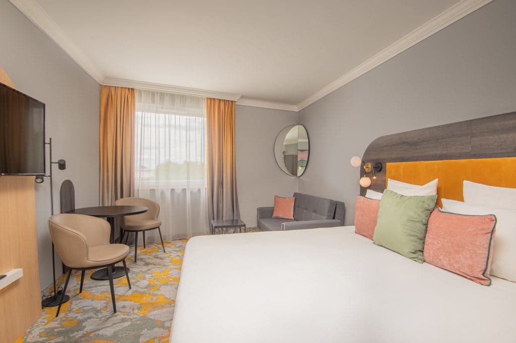 A Castrum Hotel egyik kétágyas szobája